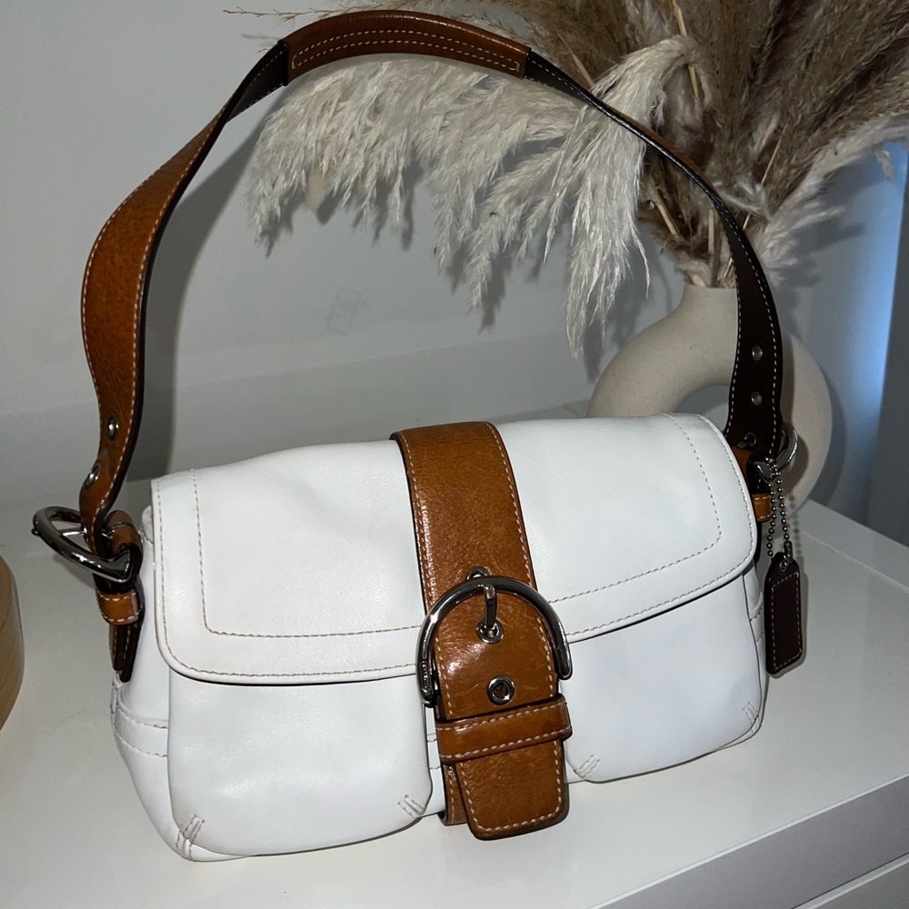 **SOLD** Vintage Leather Coach Mini Soho Baguette Bag